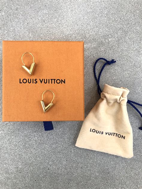 louis vuitton oorbellen lv|louis vuitton football player.